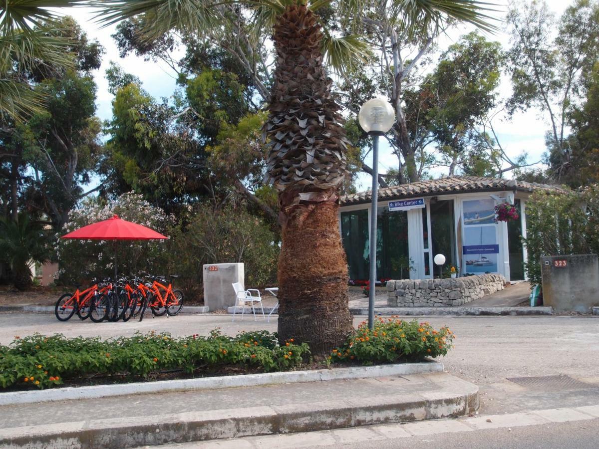 Sulle Tracce Di Montalbano Vila Ragusa Exterior foto